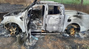 Así quedó el vehículo luego del incendio