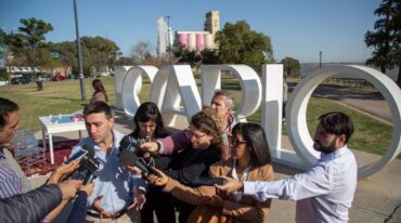 El programa provincial 'Casate con tu ciudad como testigo'
