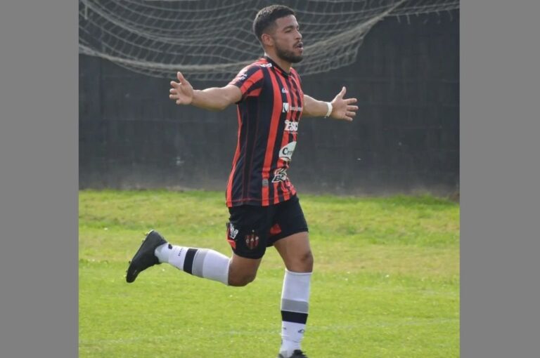 Agustín Cardoso llegó y comenzó a marcar goles con la camiseta de Patronato. Prensa Patronato