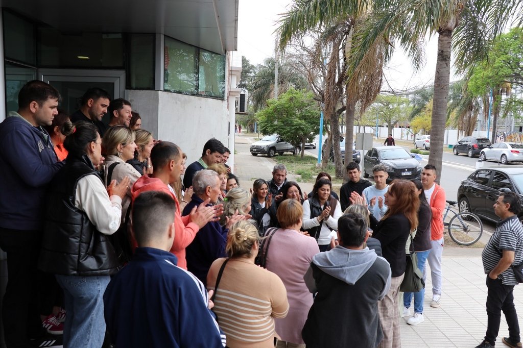 Hubo aplausos de familiares de las víctimas fuera de los Tribunales de San Cristóbal