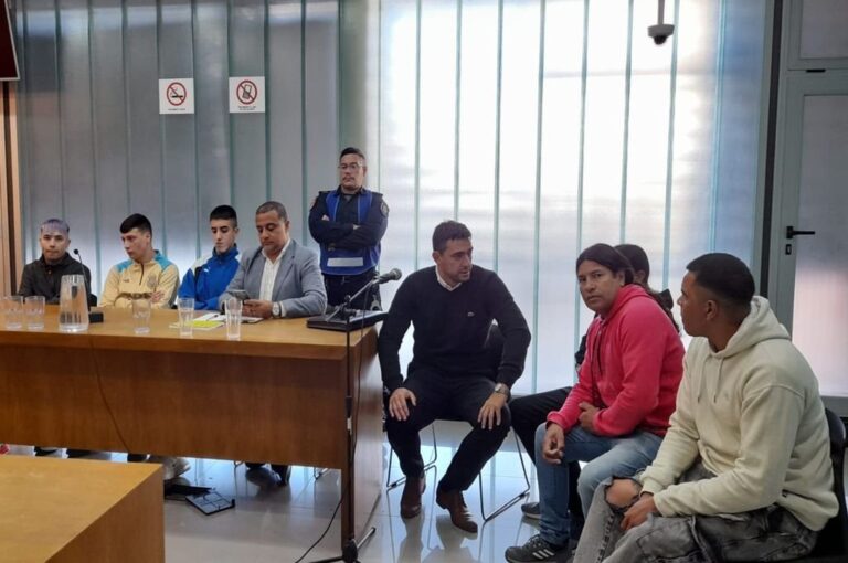 La audiencia en Tribunales. Néstor Belini