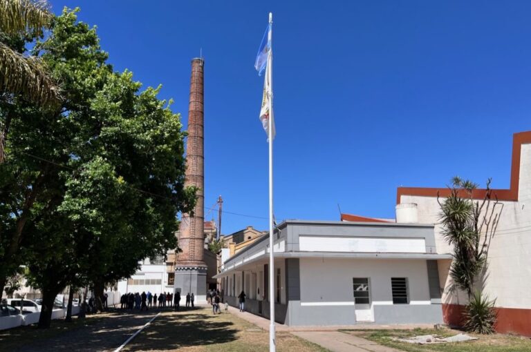 Por último Portigliatti anticipó que en breve y como segunda etapa se avanzará con la construcción del estacionamiento de camiones