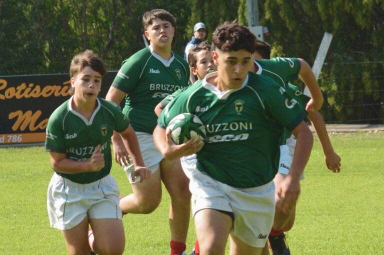 Infantiles de distintos puntos del país vivieron una jornada a puro rugby y amistad en Paraná.  Gabriel Baldi
